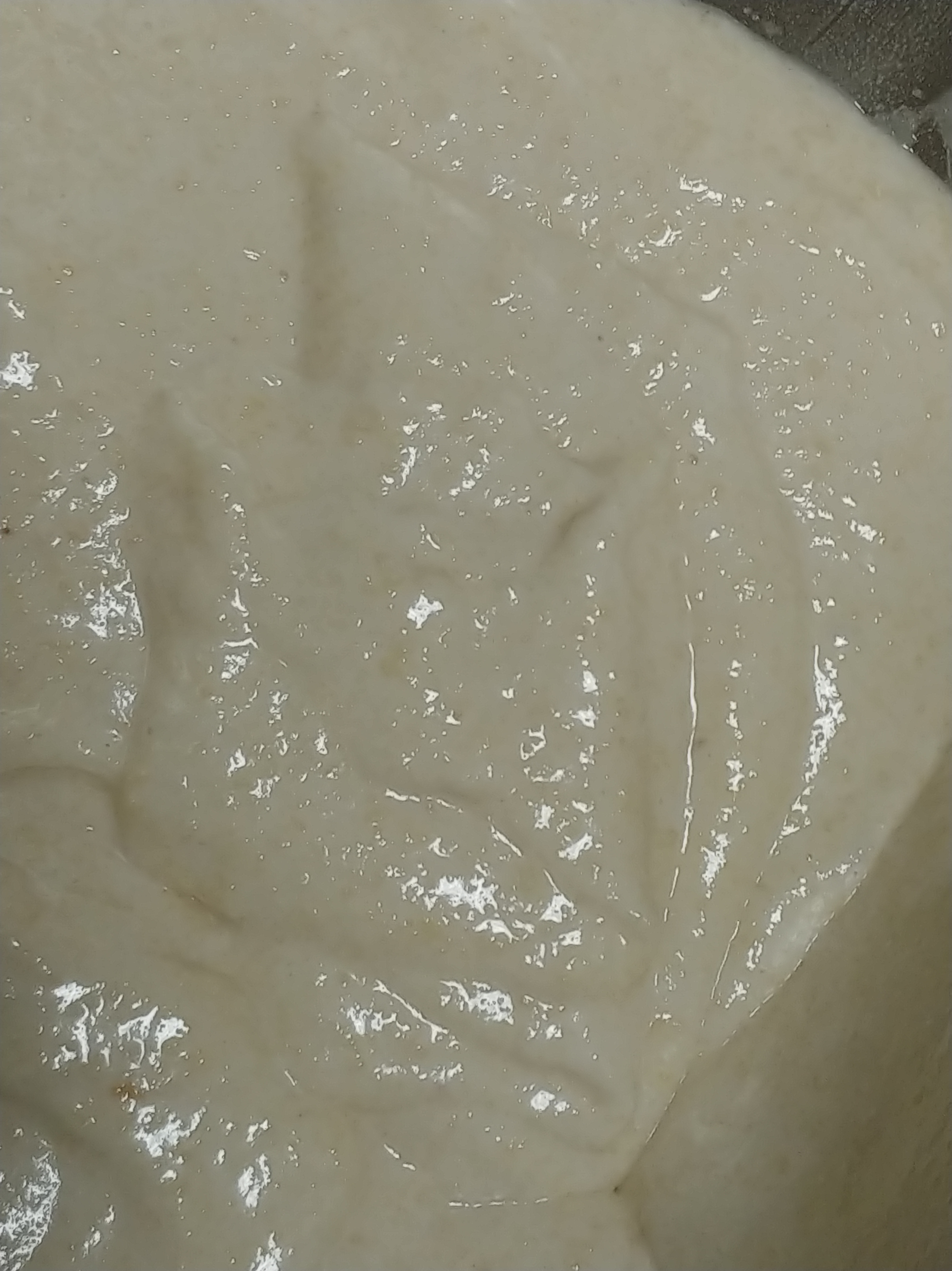 בלילת מקרונים מוכנה לזילוף