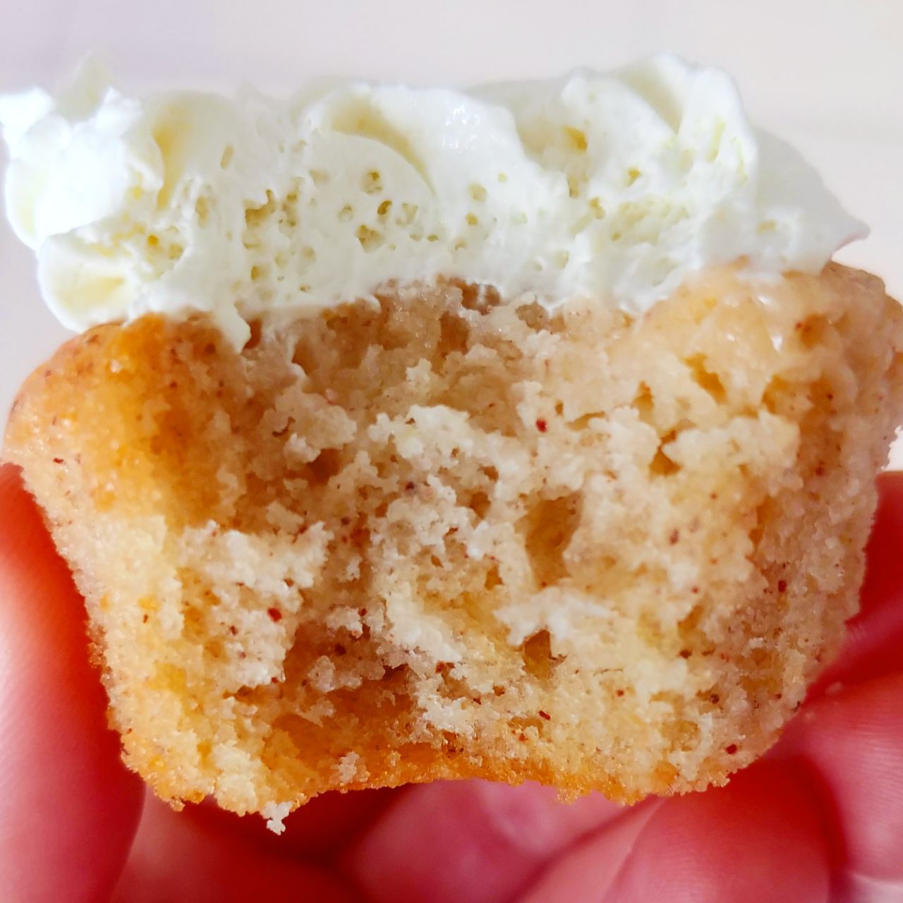 עוגה בחושה אוורירית