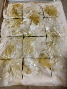 מאפה תרד פרווה לפני אפייה